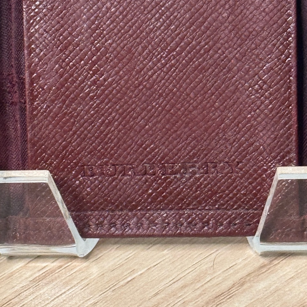 Burberry Signature Nova Check Key Holder Accessory - Picture 4 of 5